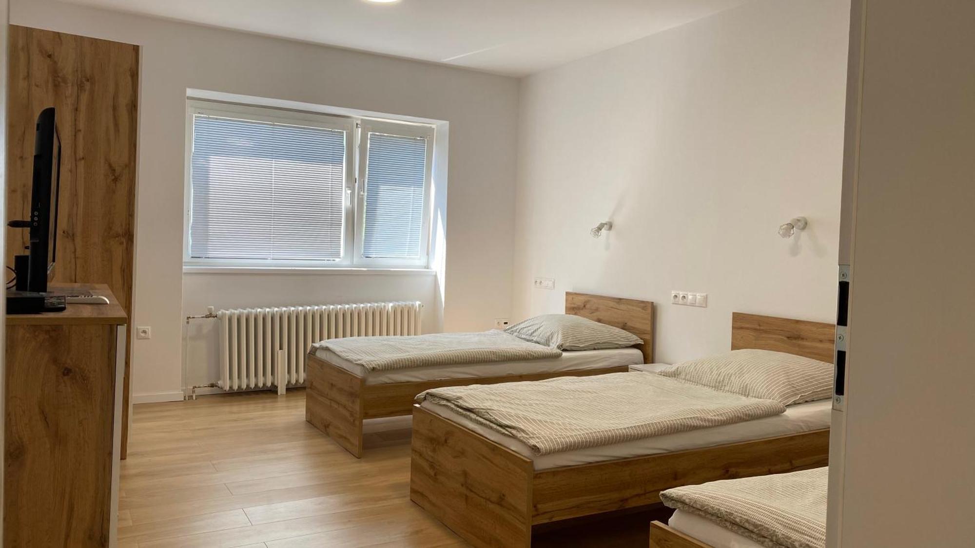 Penzion Pri Kastieli Bratislava Esterno foto